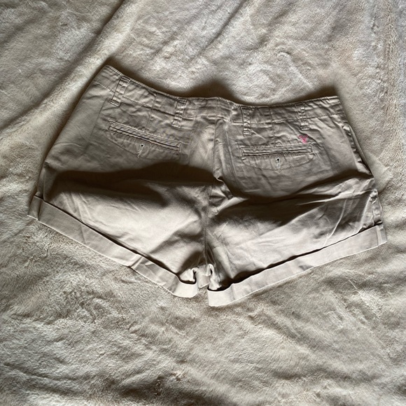 American Eagle Shorts - Picture 2 of 4